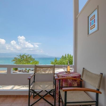 Hotel Kypreos Kamena Vourla Esterno foto